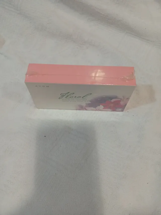 Jabón de Baño Floral Luxury Avon