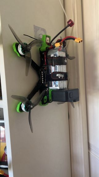 Dron FPV Apex EVO 5 + repuestos