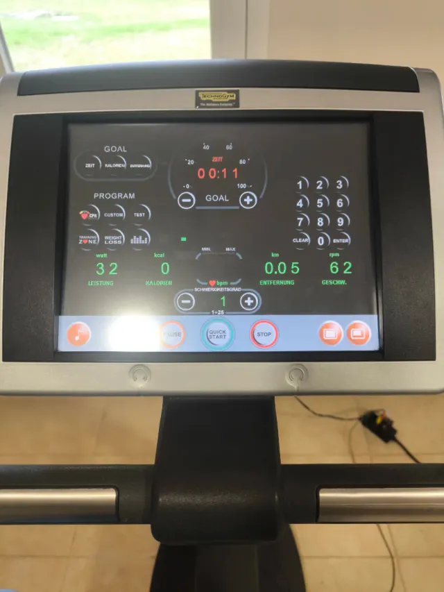 Macchine Technogym Cardio con TV per palestra