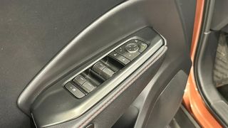 Lexus LBX 1.5 EMOTION+