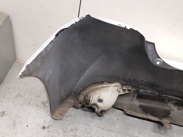 PARAGOLPES TRASERO TOYOTA YARIS (P13)