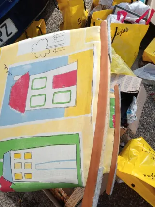 Sillón mecedora infantil estampado