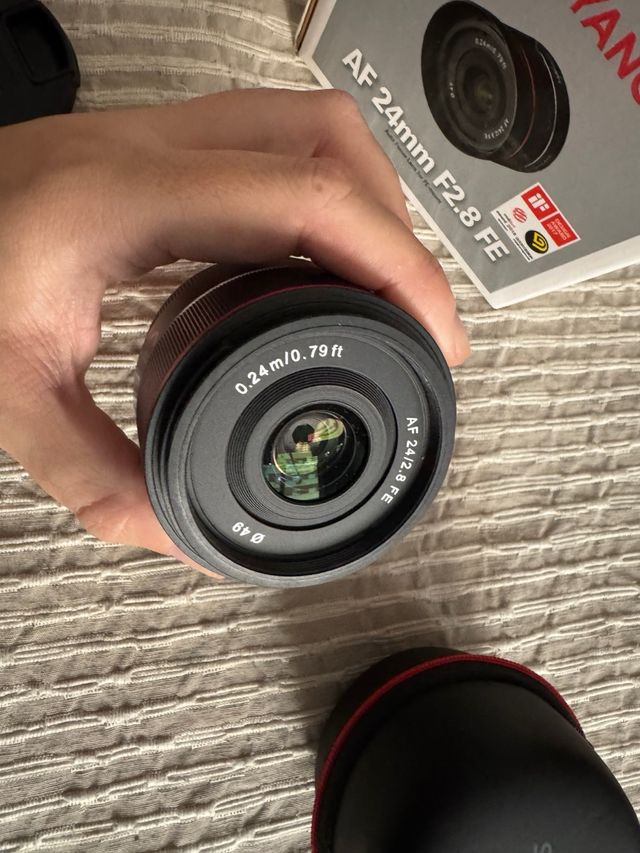 Samyang AF 24mm F2.8 FE Objetivo