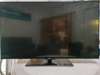 Televisión Philips Negra