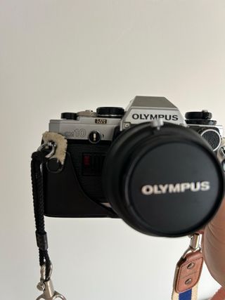 Cámara Olympus Analógica + Accesorios