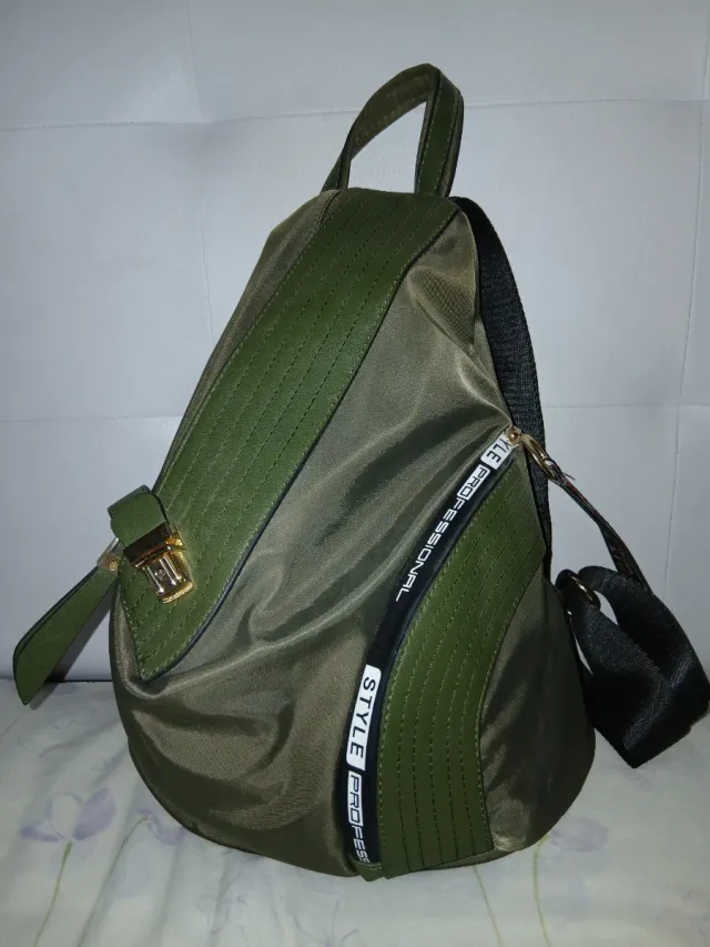 Mochila verde militar estilo casual