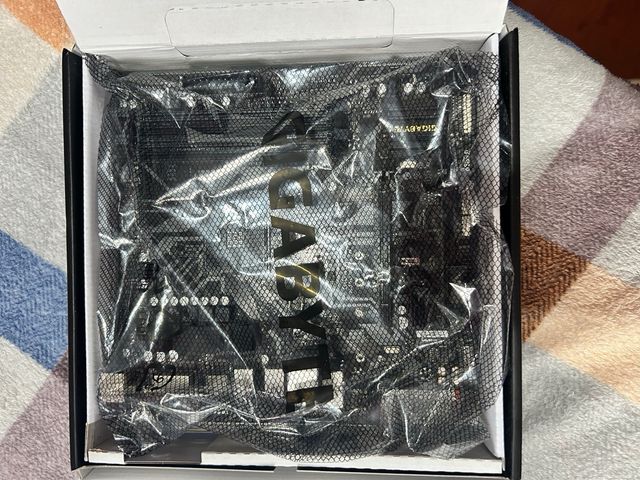 Placa Base Gigabyte B450M DS3H