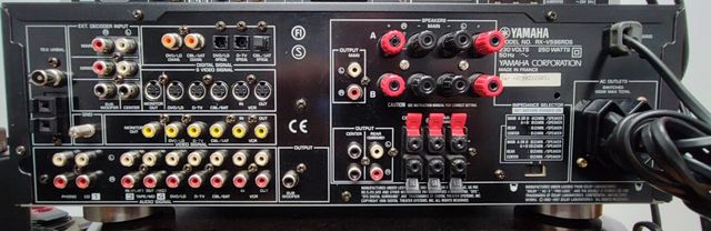 Yamaha RX-V596RDS para reparar + mando