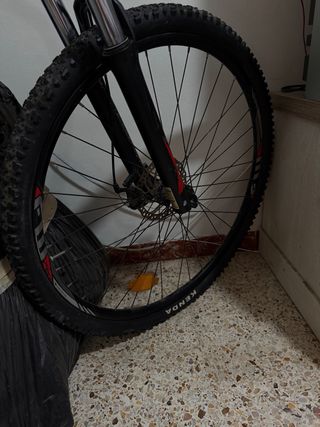 Bicicleta 7 cambios freno disco en buen estado