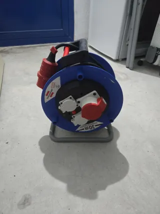 Enrollacable 30m Trifásico