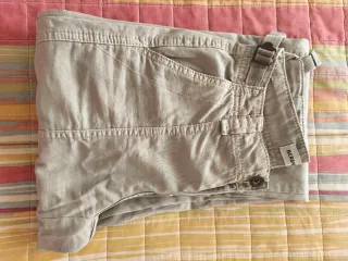 Pantalón Bershka verde claro talla 32