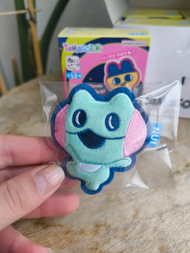 Bandai Tamagotchi Paradise Plush Pin