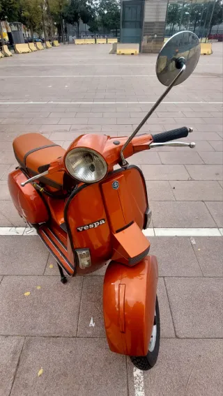 Vespa PX200 Iris '93 color fuego metalizado