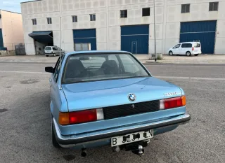 BMW E21