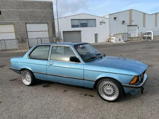 BMW E21