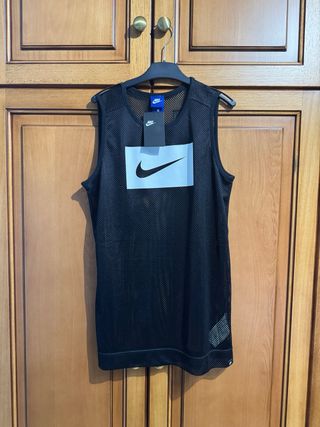 Camiseta Nike Rejilla Negra.