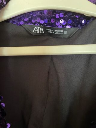 Vestido lentejuelas Zara morado