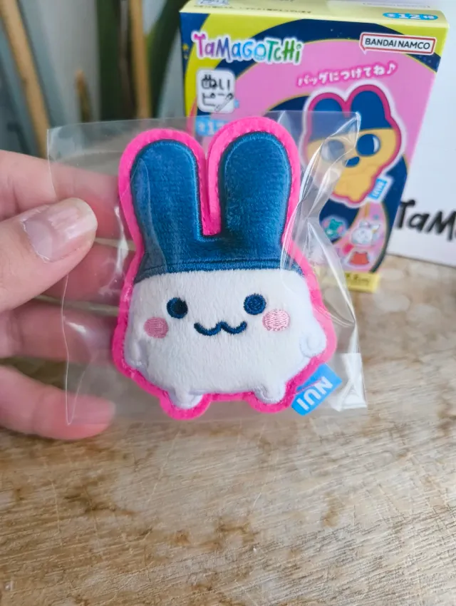 Bandai Tamagotchi Paradise Plush Pin