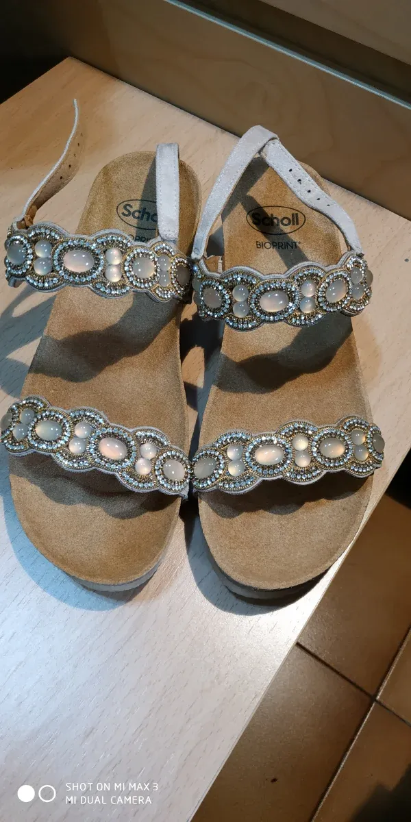 Sandalias nuevas Schooll