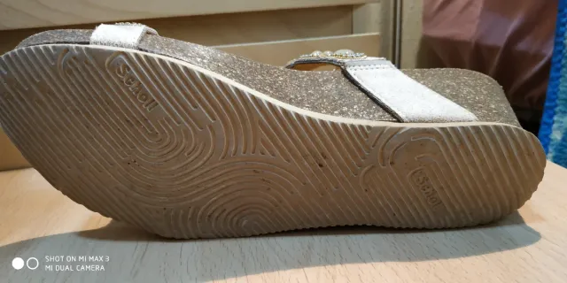 Sandalias nuevas Schooll