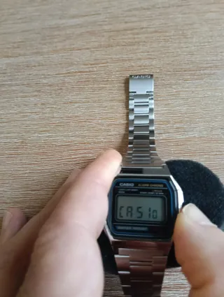 Casio A158WA-DF correa acero inoxidable. Nuevo