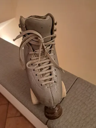 Pattini artistici marca Belati numero 35, ruote