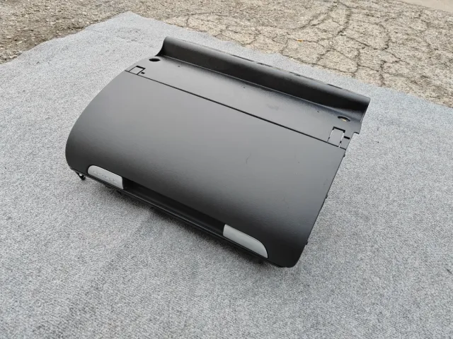 Guantera negra audi A3 8p