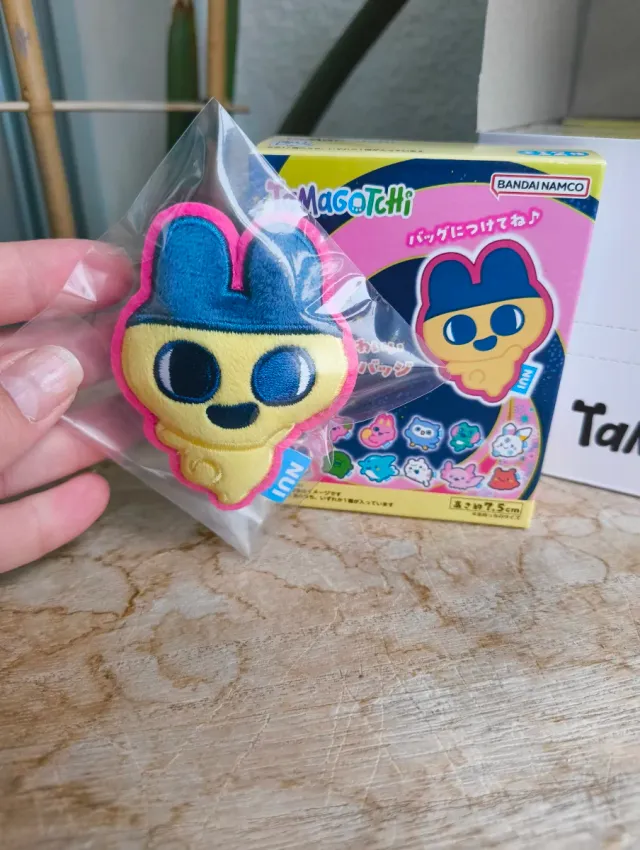 Bandai Tamagotchi Paradise Plush Pin