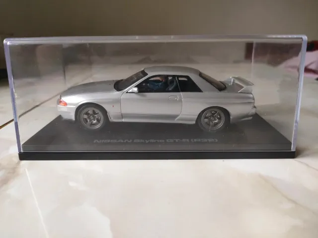 Nissan Skyline GT-R R32 de hpi-racing 1/32
