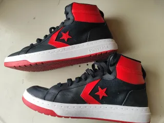 Converse Blaze V2 Talla 43 Negro y Rojo