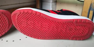 Converse Blaze V2 Talla 43 Negro y Rojo