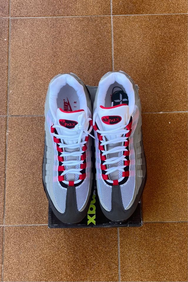 Nike Air Max 95 Gris Rojo