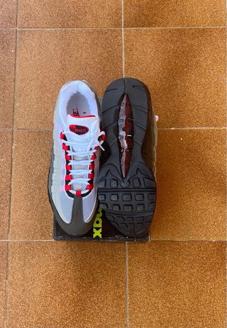 Nike Air Max 95 Gris Rojo