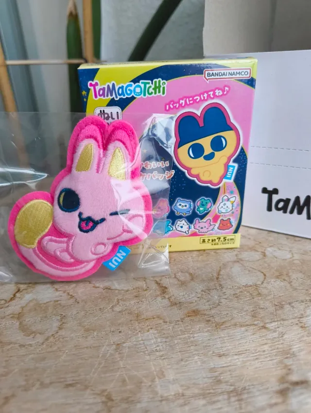 Bandai Tamagotchi Paradise Plush Pin