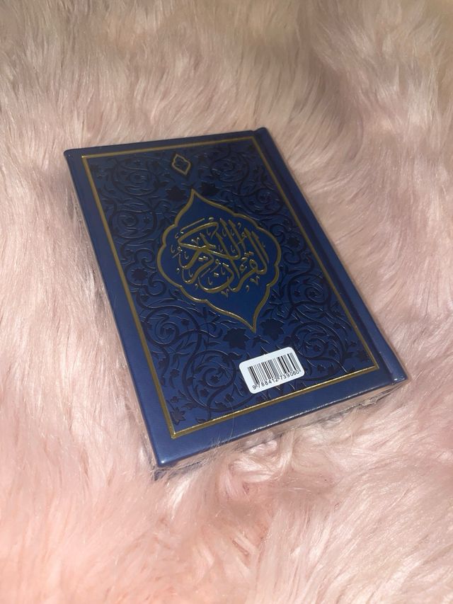 el coran en español color azul