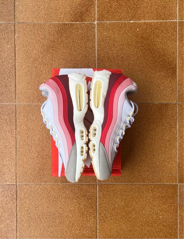 Nike Air Max 95 Rosa y Rojo