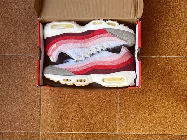 Nike Air Max 95 Rosa y Rojo