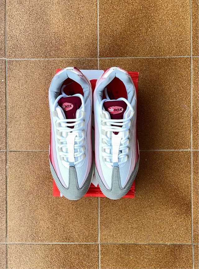 Nike Air Max 95 Rosa y Rojo