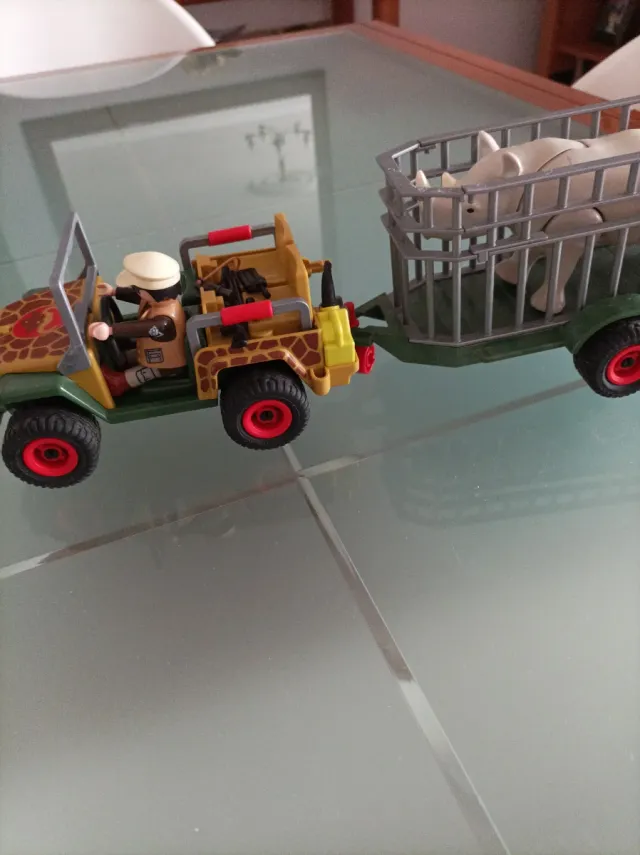 Playmobil Cazador con Vehículo Safari
