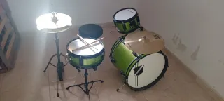 Batería infantil verde