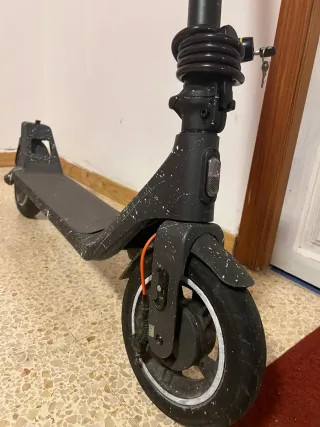 Patinete eléctrico negro