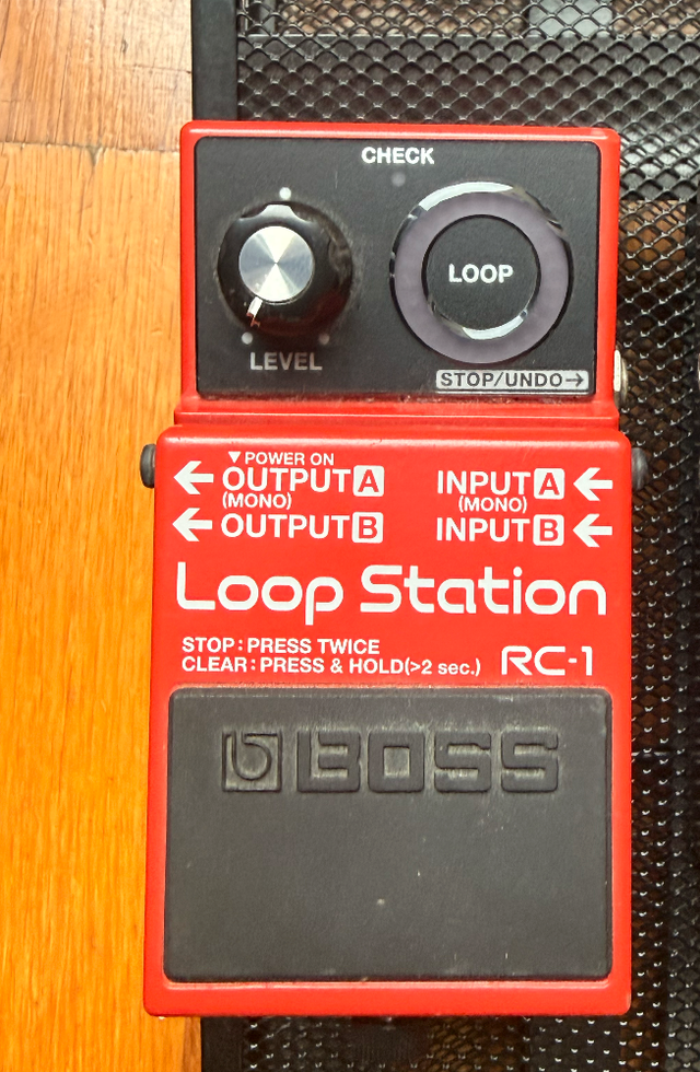 Pedalera Boss RC-1 + OC-3 + Big Muff + Afinador