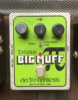 Pedalera Boss RC-1 + OC-3 + Big Muff + Afinador