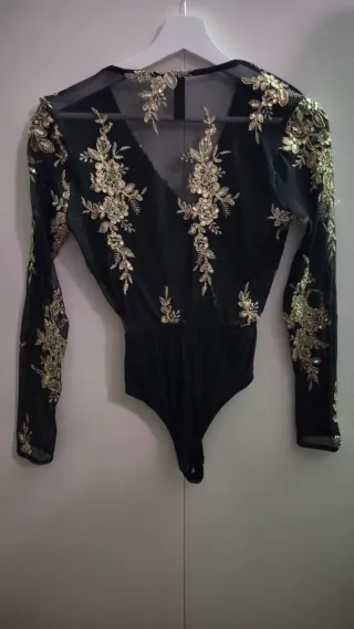 Body fiesta negro y dorado