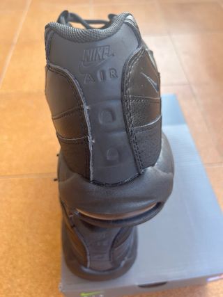 Nike Air Max 95 Negras