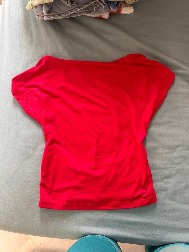 Camiseta roja verano