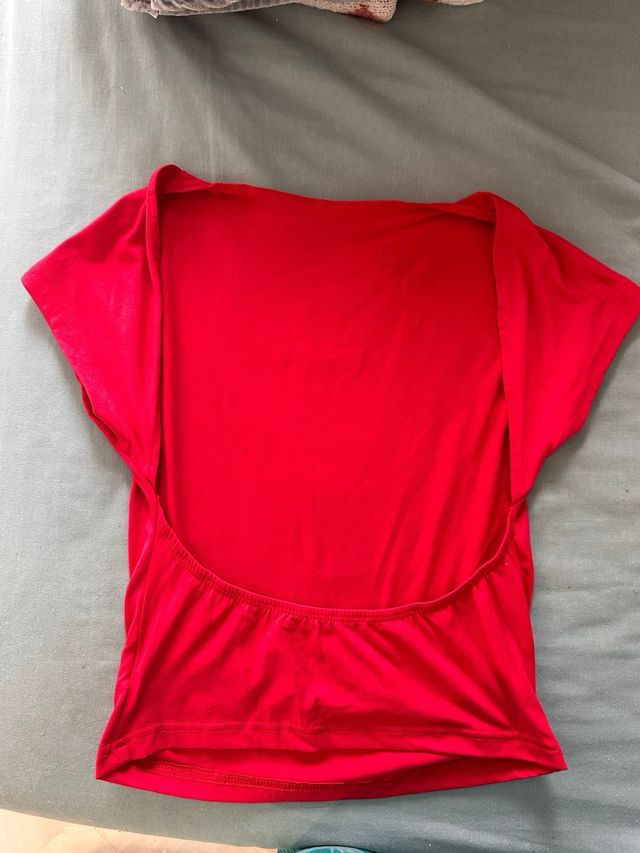 Camiseta roja verano