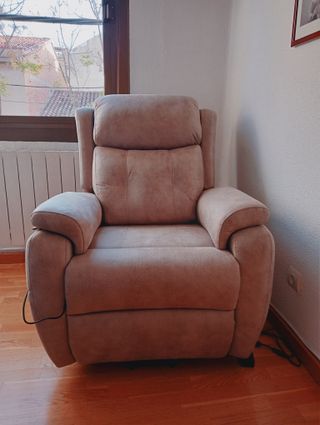 Poltrona relax elettrica elevabile