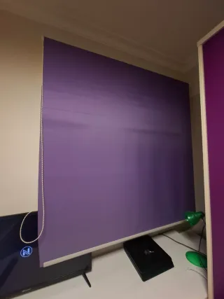 Armario morado y verde con cajones