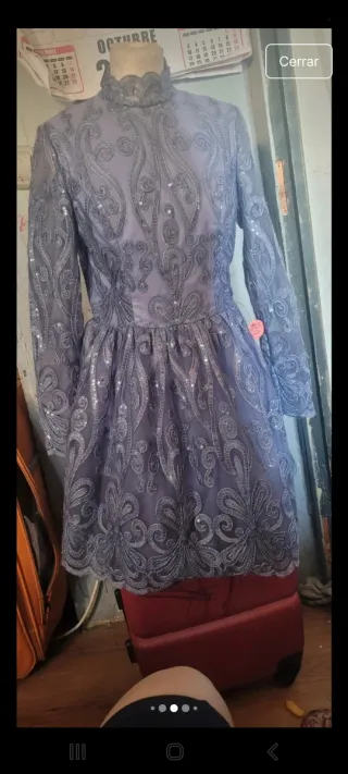 Vestido azul plateado con lentejuelas